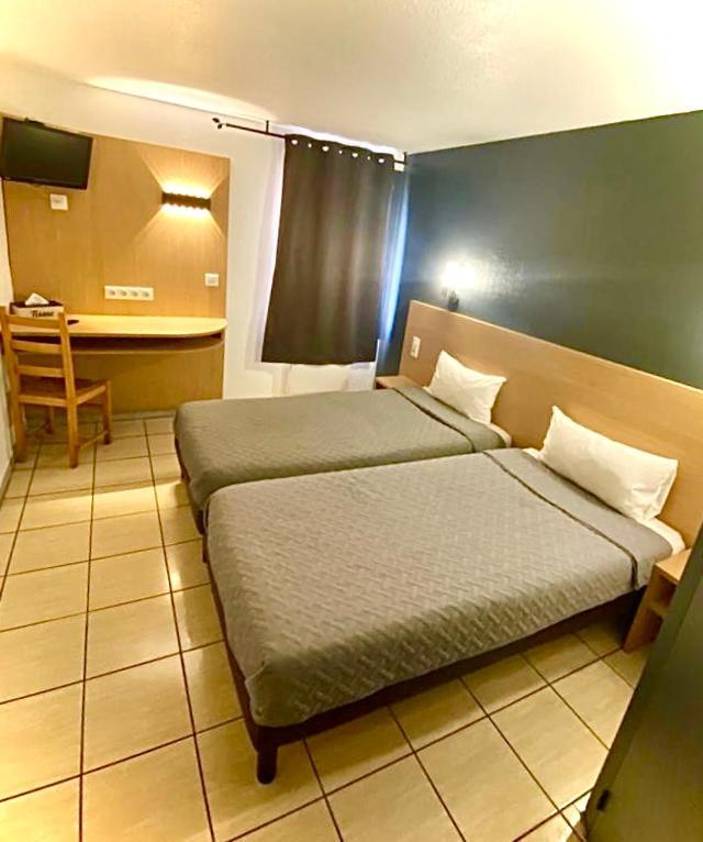 Confort Hotel Montgeron Exteriör bild